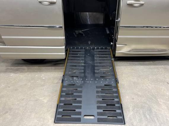 CHRYSLER TOWN AND COUNTRY 2014 2C4RC1BG4ER225629 image CHRYSLER TOWN AND COUNTRY 2014 2C4RC1BG4ER225629 image